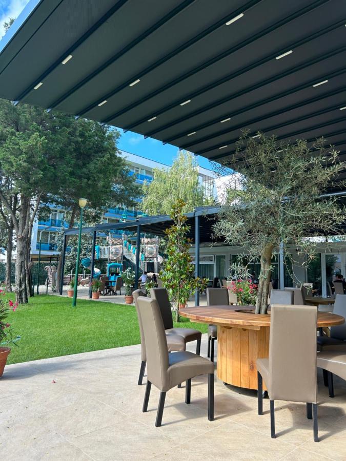 Hotel Agora Neptun Zewnętrze zdjęcie